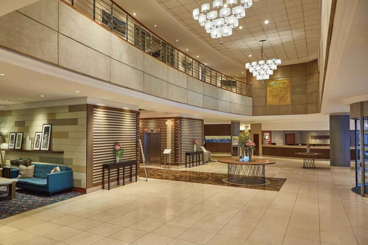 Southern Sun Waterfront 4*