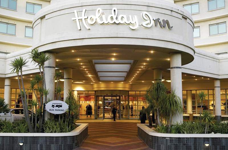 Southern Sun Waterfront Hotel 4*