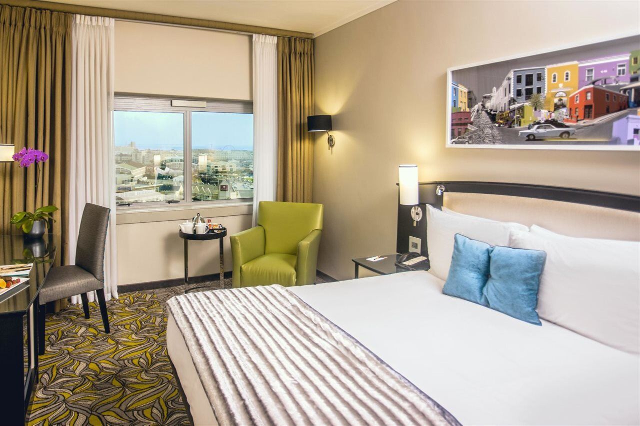Hotel Southern Sun Waterfront